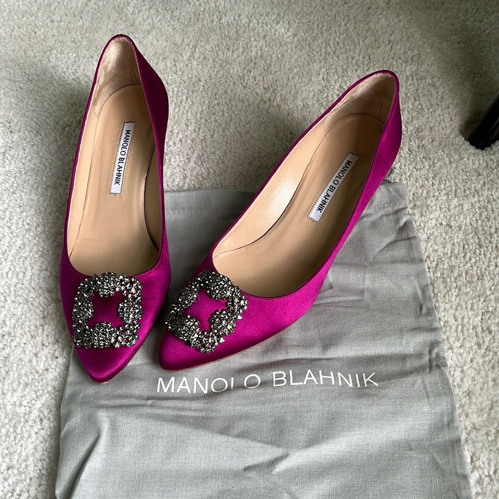 Manolo Blahnik Hangisi!